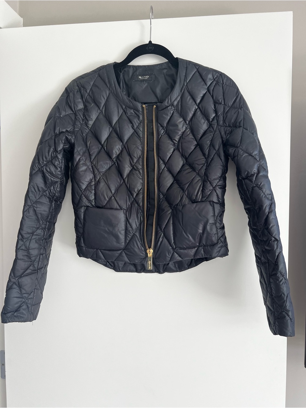 Sand Black Diamond-Quilted Puffer Jacket with Gold Zipper